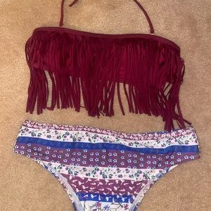 Matching Burgundy Patterned Swim Top & Bottoms ❤️🔥